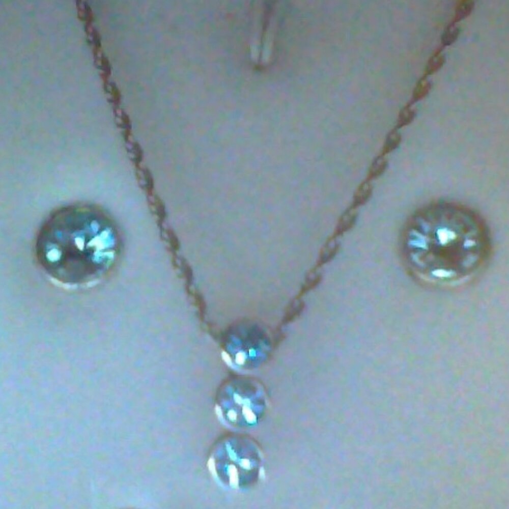 silver and green amethyst necklace and earrings set